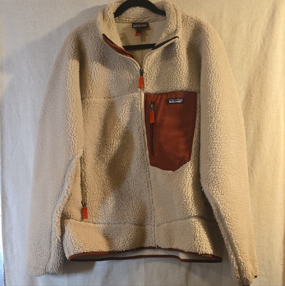 Patagonia Men's Cream and Brown Performance Jacket - Picture 3 of 9